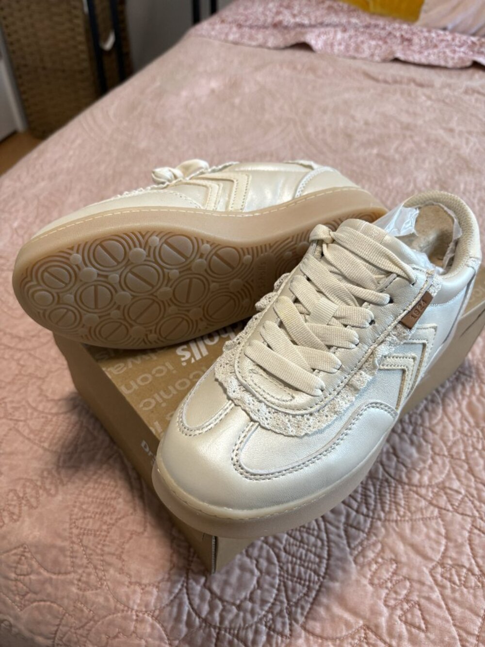 Dr. Scholl's Rebel Sport Sneaker - Picture 2 of 4